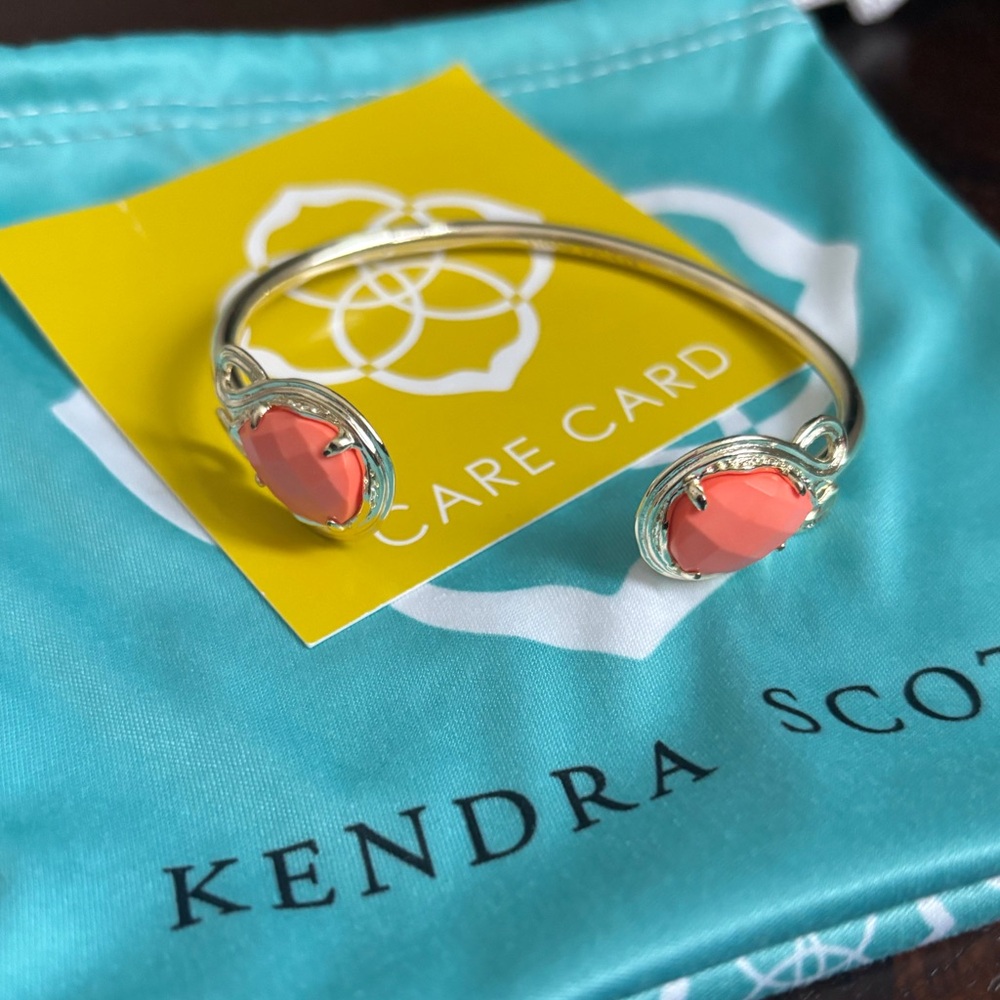 Kendra Scott Gold Andy Cuff Bracelet in Coral. Comes with Care Card and Dust Bag